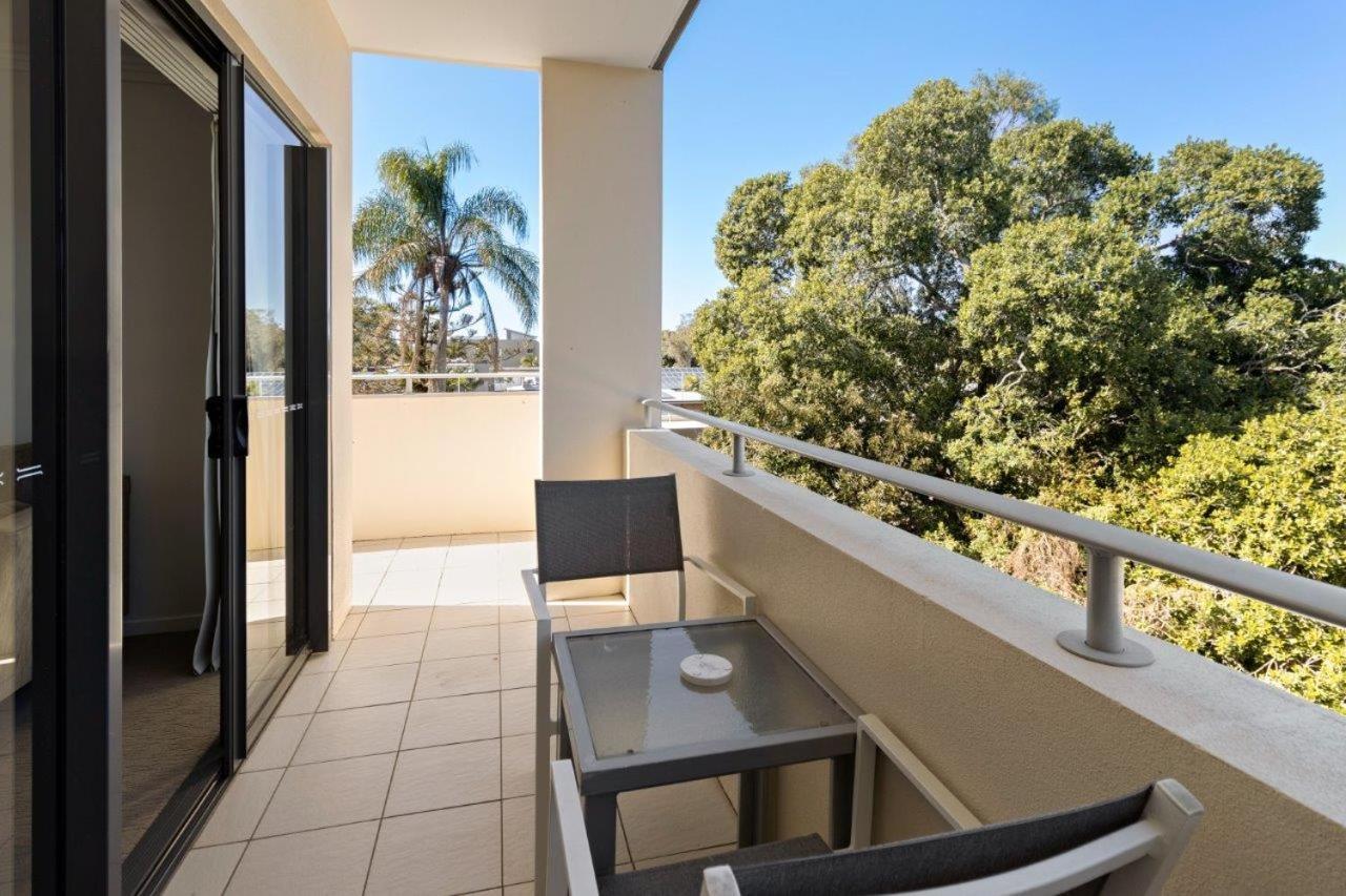 Eden By The Bay Aparthotel 4*